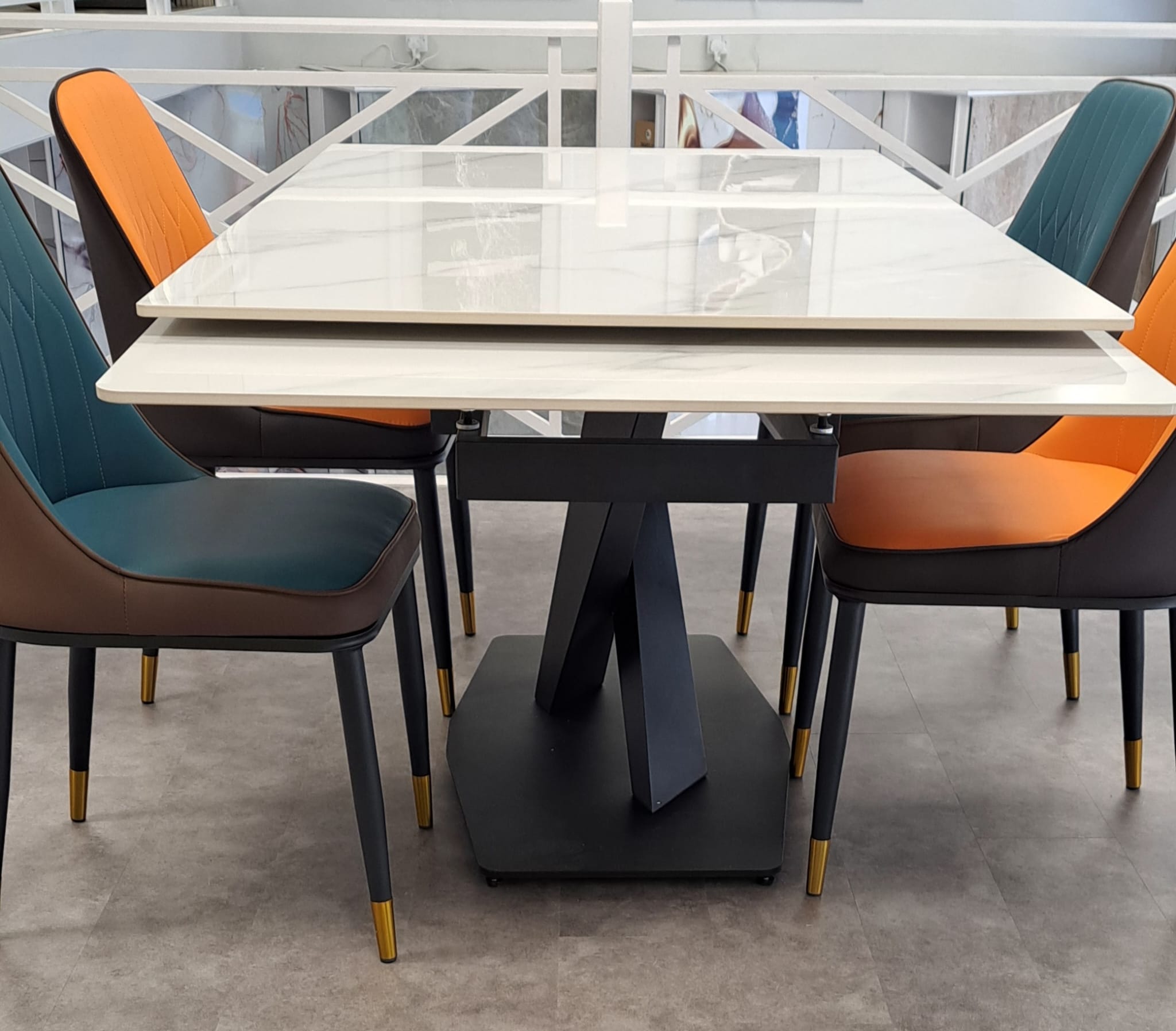 Dining Table - Snow White