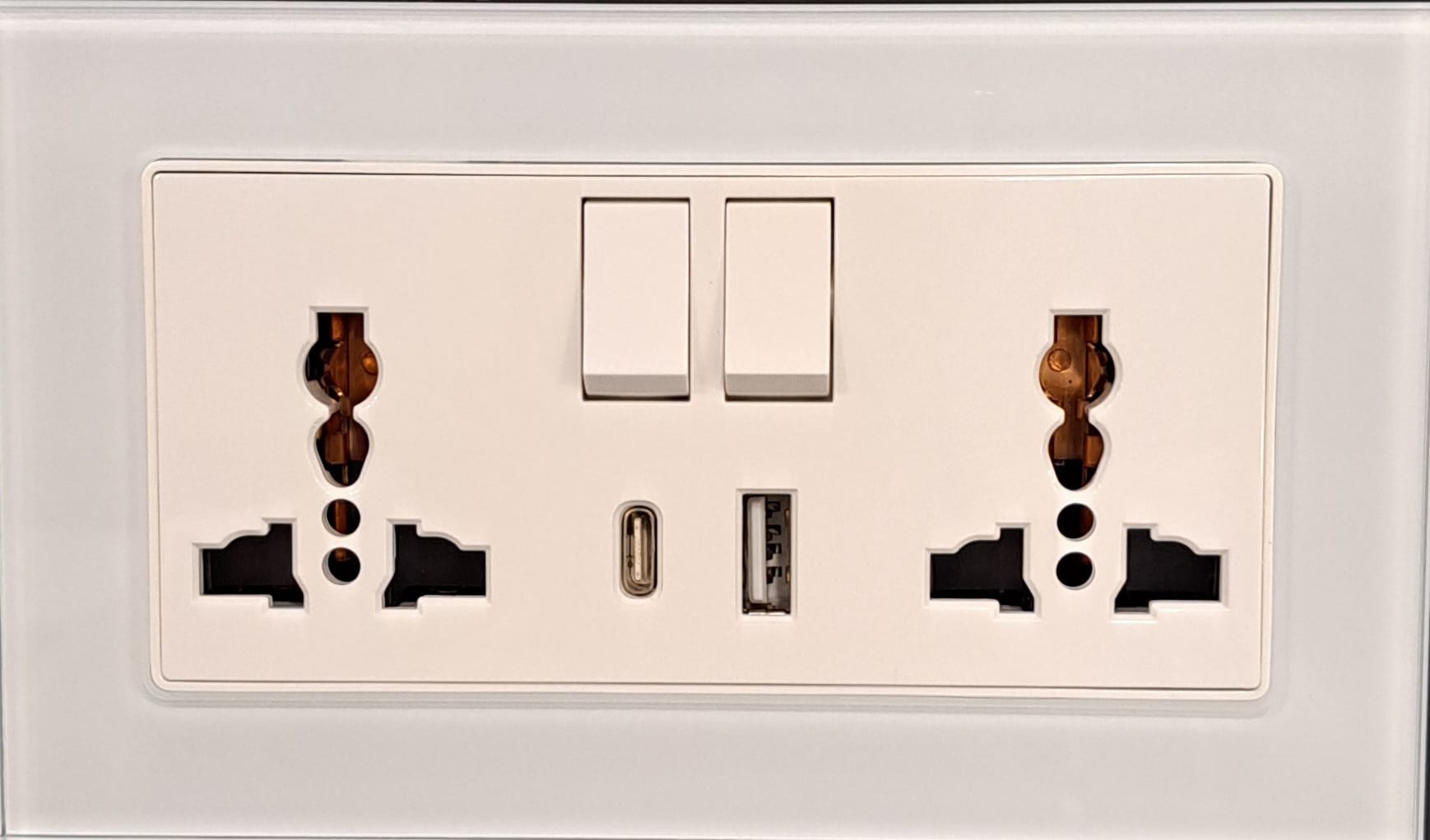 Dual Multi Socket