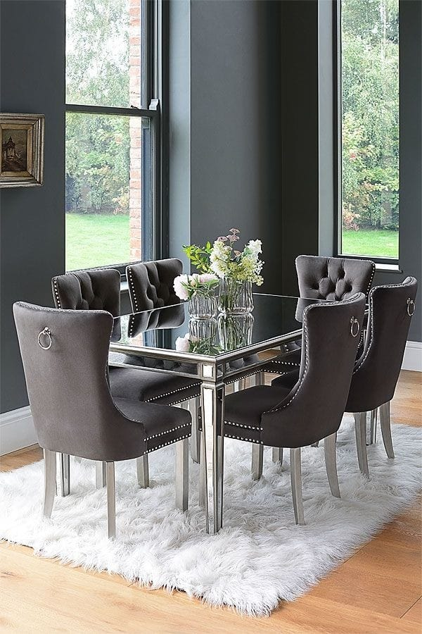 Dining Table & Chairs